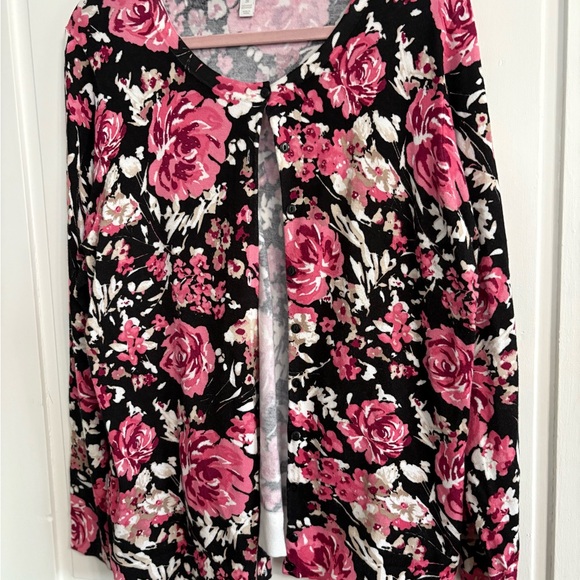 ⭐️$4 when bundled- Charter Club Cardigan with rhinestone details - Picture 4 of 5